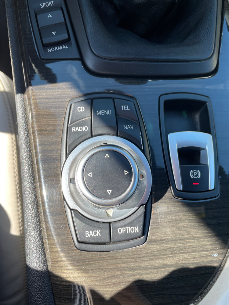 Bmw z4 2024 bluetooth music