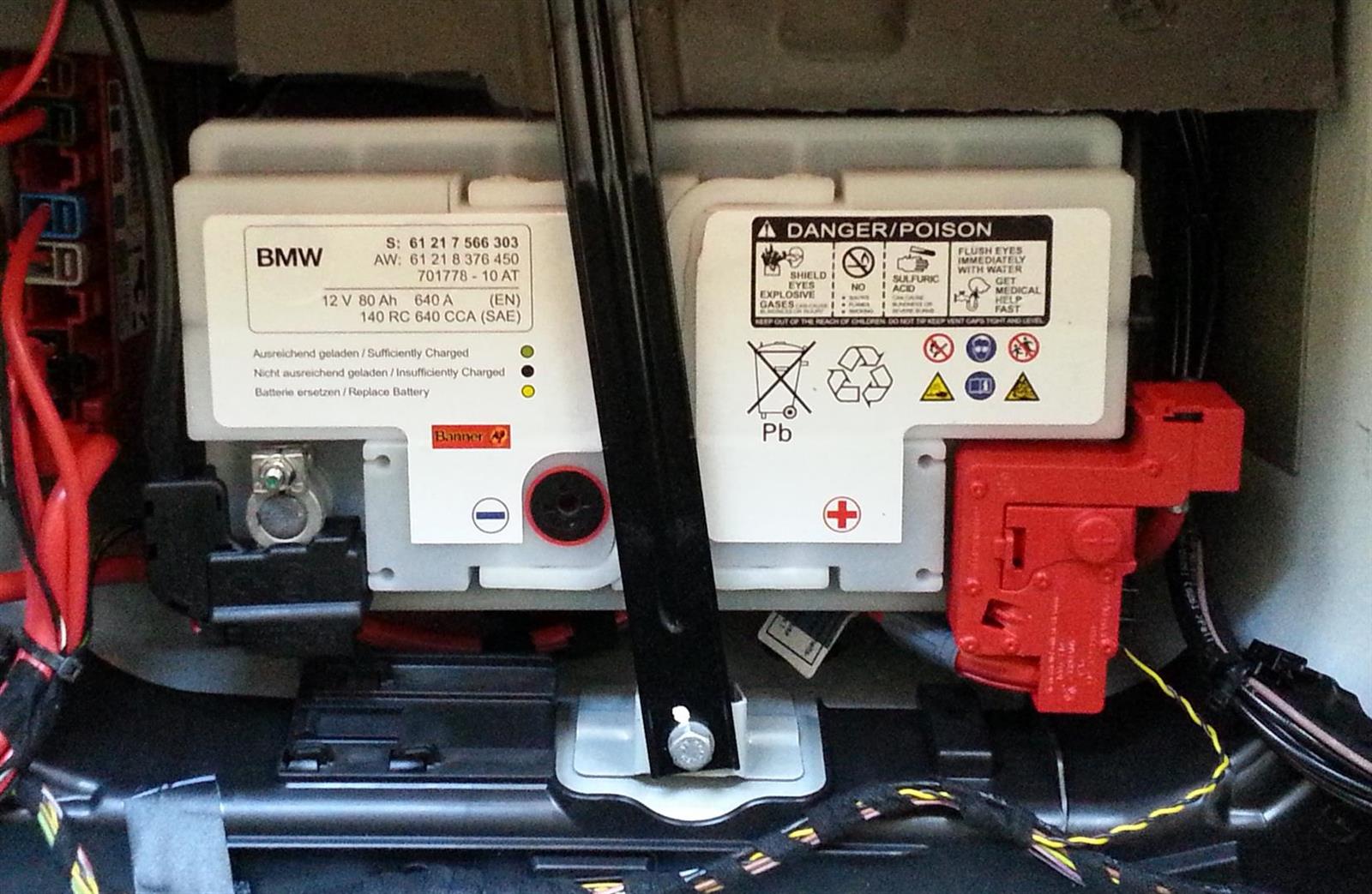 2010 bmw 650i battery