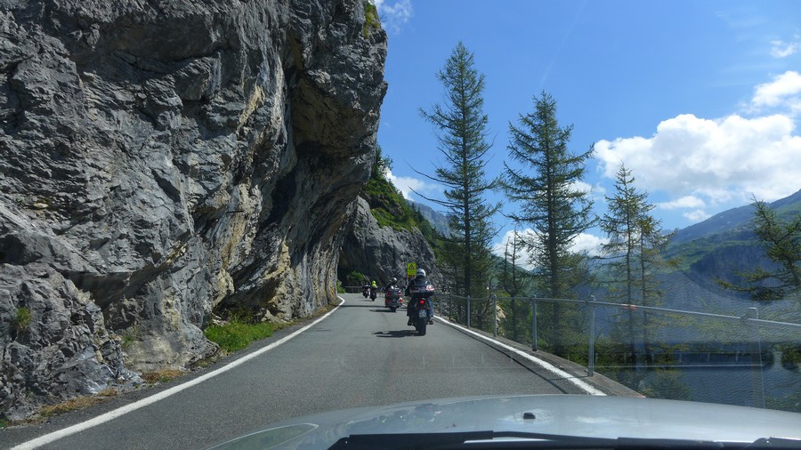 Name:  Furka Pass  P1080556.jpg
Views: 5149
Size:  189.9 KB