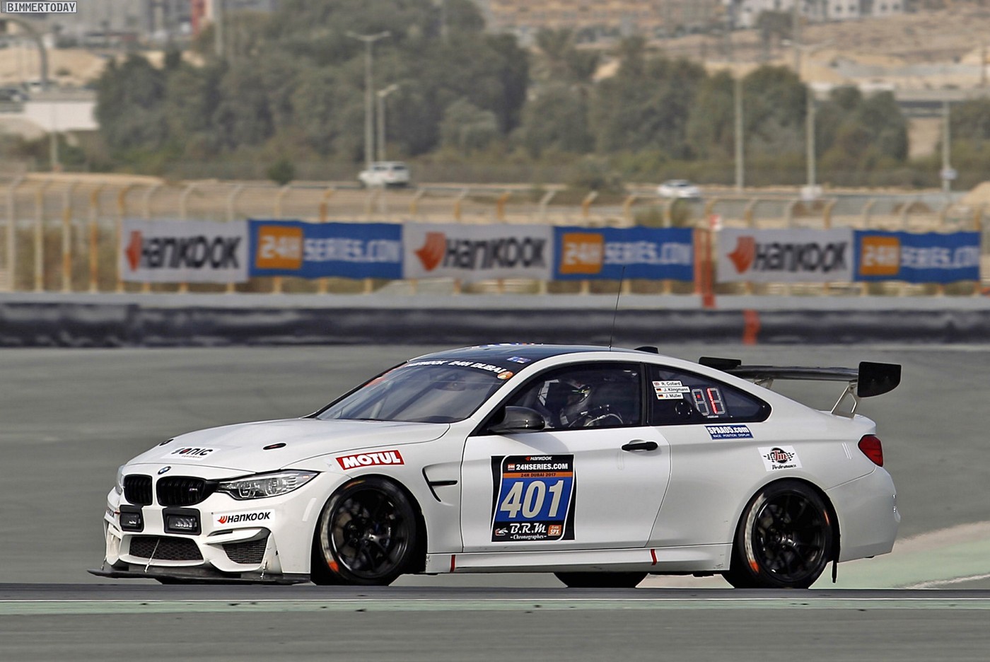 Name:  24h-Dubai-2017-BMW-M4-GT4-02.jpg
Views: 8872
Size:  239.5 KB