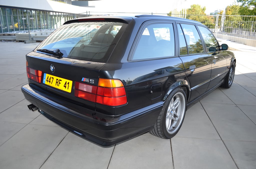 Name:  e34 M5 bonhams auction  DSC_0086.jpg
Views: 15451
Size:  120.5 KB