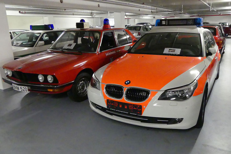 Name:  BMW-5er-E60-Notarzt-520-E12-Feuerwehr-fotoshowBig-5a429c56-1003541.jpg
Views: 12103
Size:  75.2 KB