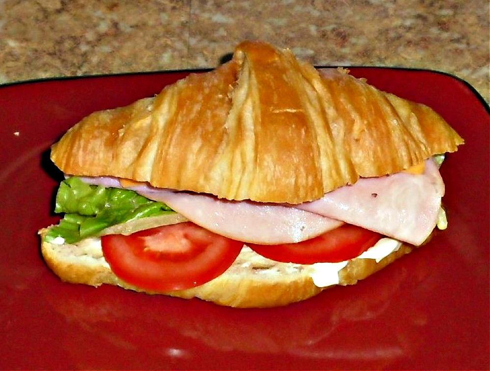 Name:  Croissant,.jpg
Views: 302
Size:  339.5 KB