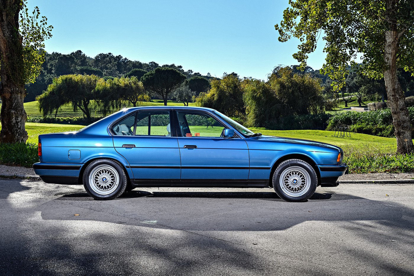 Name:  bmw_540i_9.jpg
Views: 4173
Size:  570.5 KB