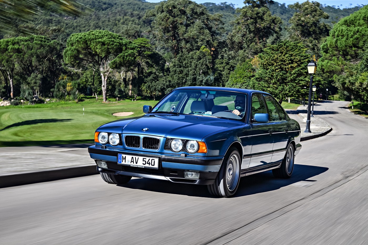 Name:  bmw_540i_11.jpg
Views: 4268
Size:  432.9 KB