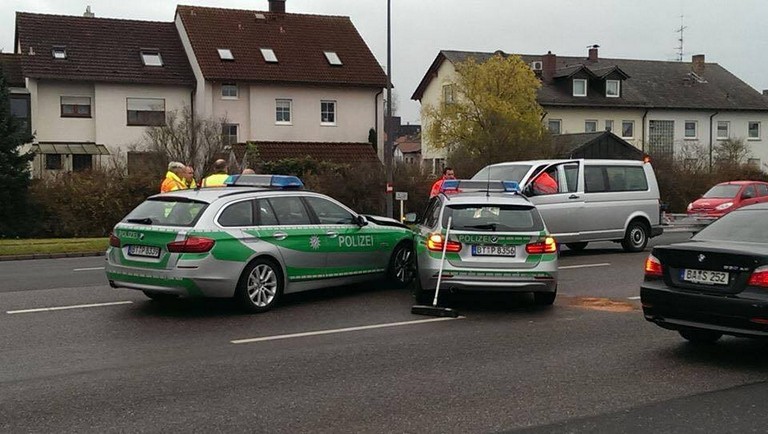 Name:  polizei crash.jpg
Views: 6852
Size:  98.9 KB