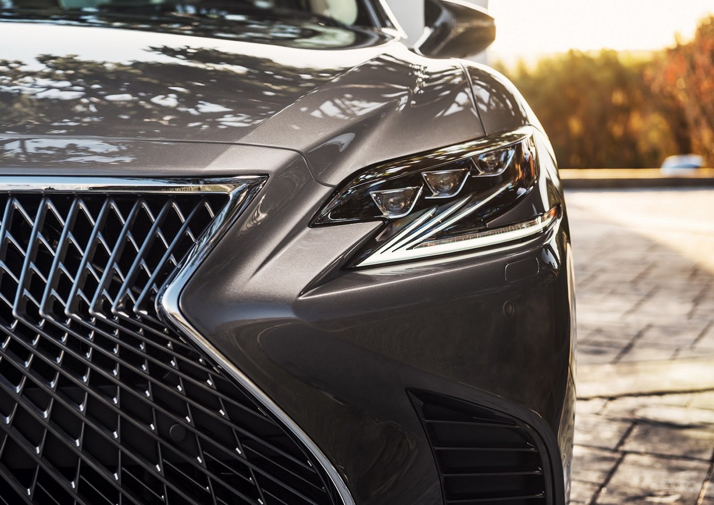 Name:  2018-Lexus-LS-13.jpg
Views: 3586
Size:  288.1 KB