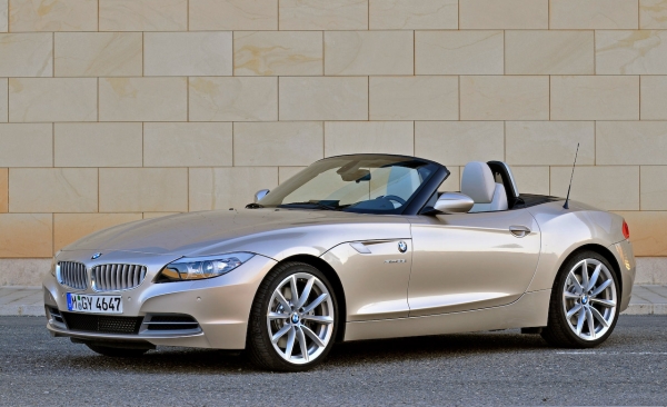 Name:  bmwz4_sdrive35i_09_mfr_60_gallery_image_large.jpg
Views: 716
Size:  164.1 KB