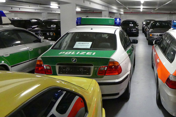 Name:  BMW-318i-E46-Polizei-fotoshowBig-ec5020cb-1003534.jpg
Views: 11553
Size:  81.0 KB
