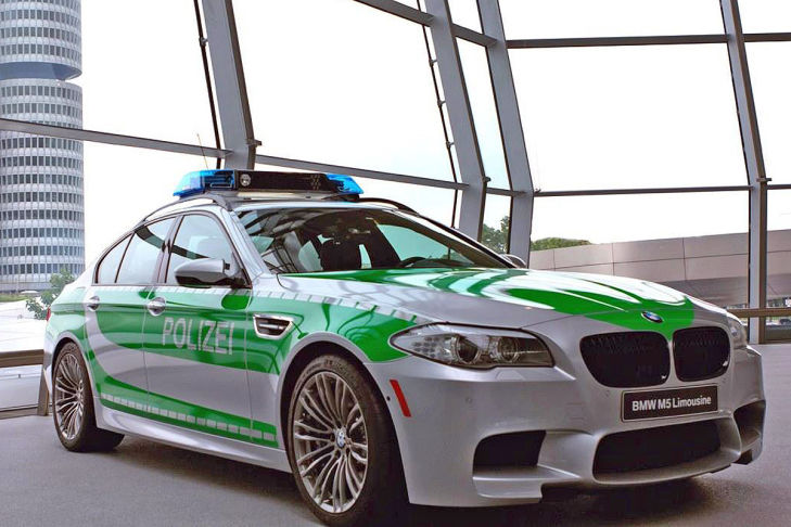 Name:  Polizei-Einsatz     BMW-M5-Polizei-729x486-1e9e25bf4e7b25fe.jpg
Views: 7786
Size:  77.2 KB