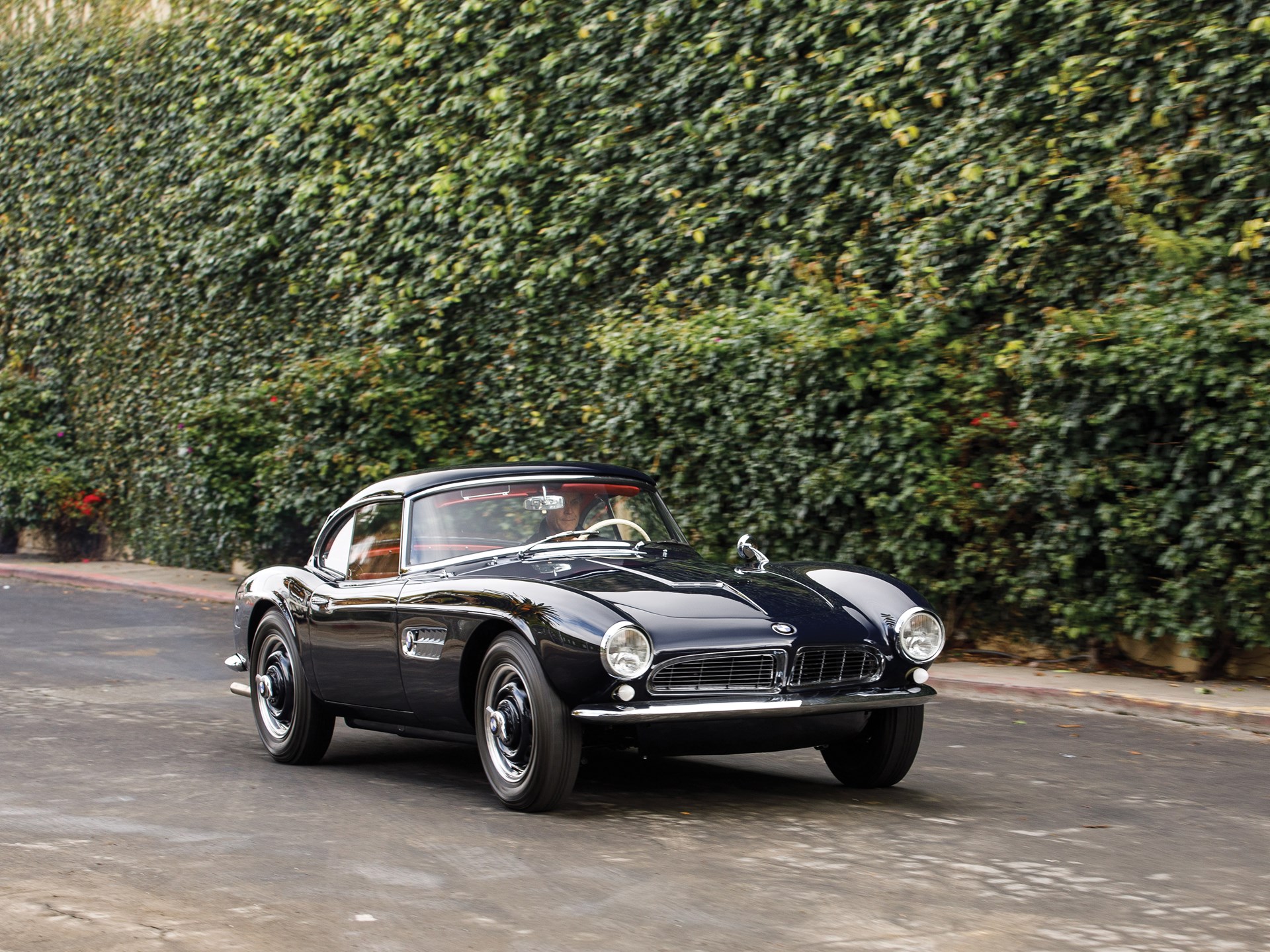 Name:  1958 BMW 507 Roadster S2 70157 RM Arizona 2019-18.jpg
Views: 3774
Size:  720.3 KB