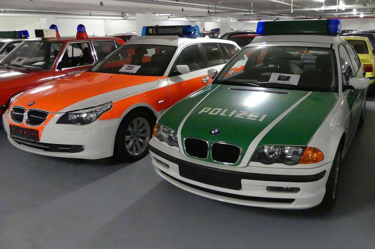 Name:  BMW-318i-E46-Polizei-fotoshowBig-2a5a4e81-1003533.jpg
Views: 13275
Size:  75.5 KB